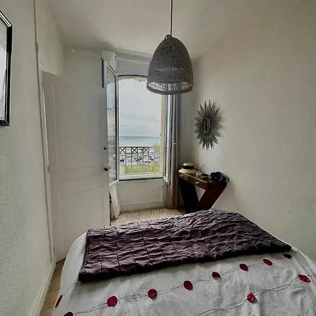 Bel Horizon, Appt Avec Balcon Vue Lägenhet *