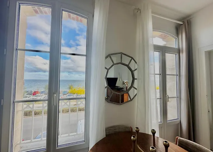 Bel Horizon, Appt Avec Balcon Vue 吕克索梅